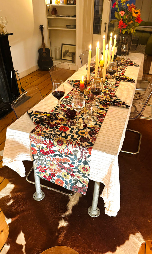 Tafelloper met 8 servetten