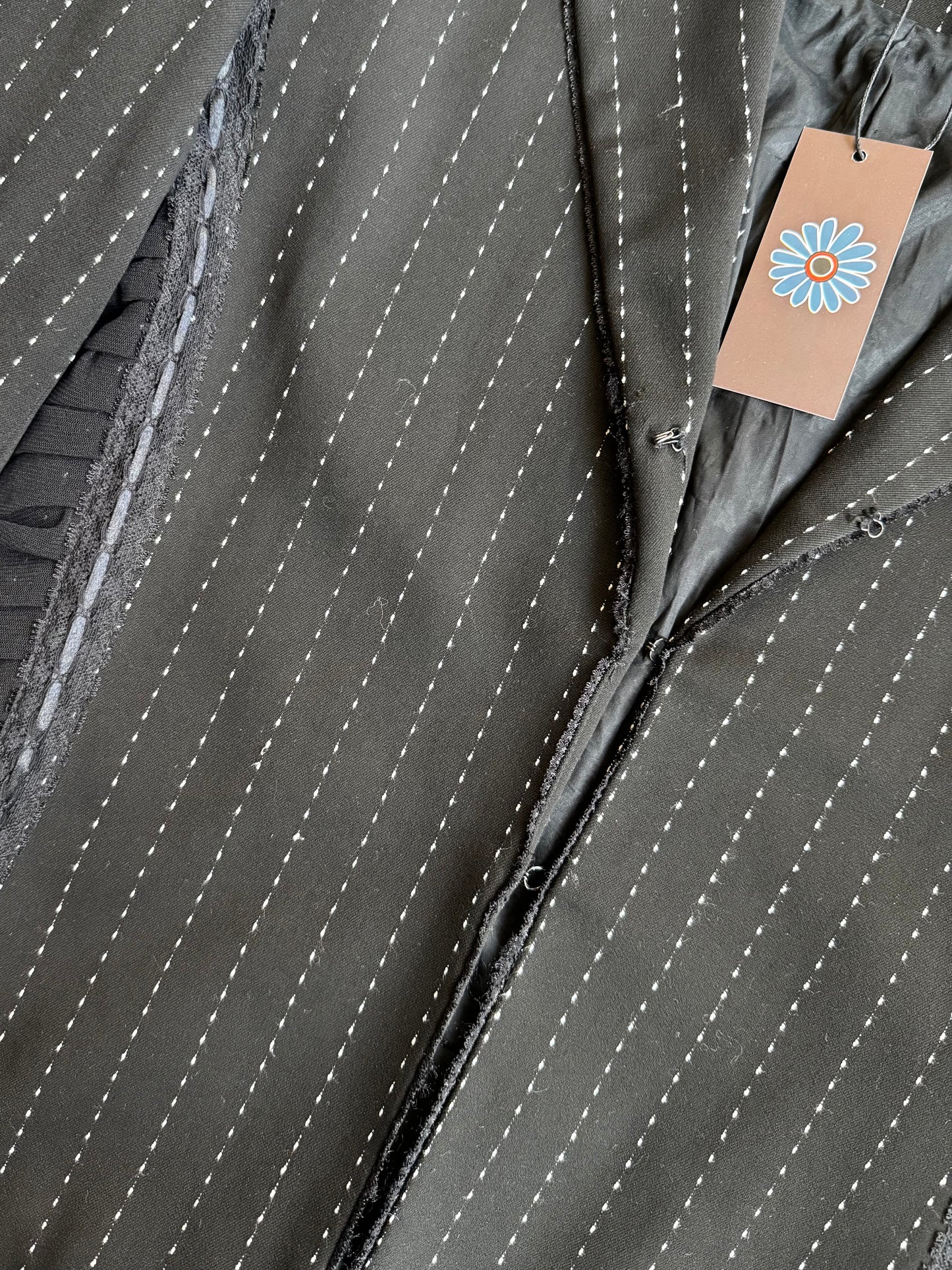 REWORK zwart, gestreepte blazer met lint en tailledetail