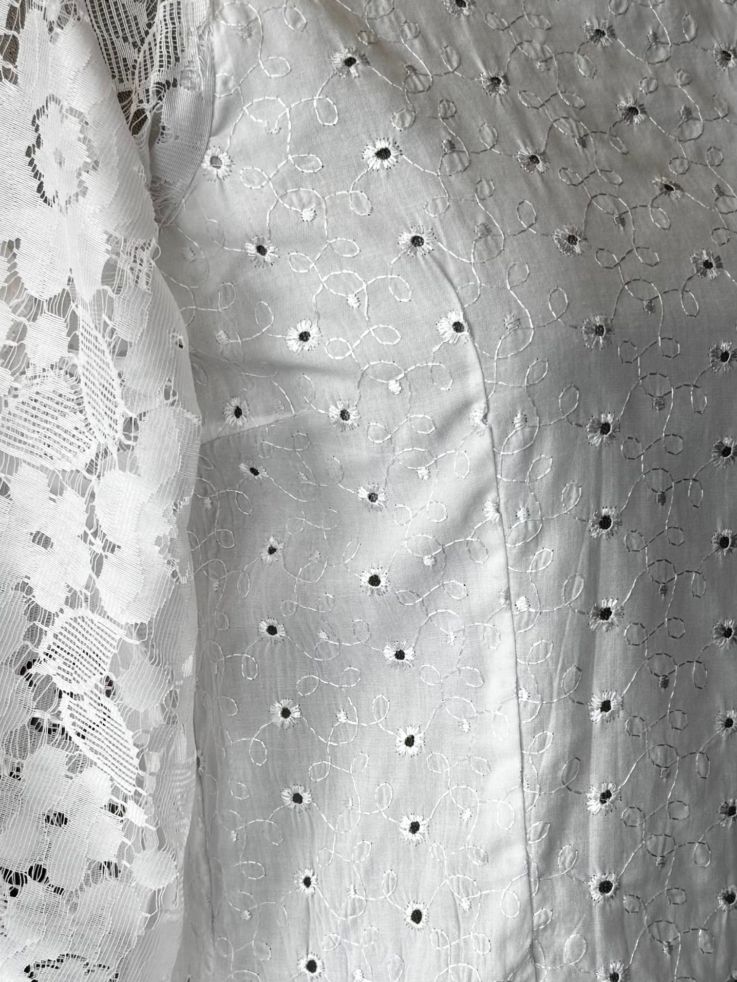 REWORK witte blouse met kanten mouwen