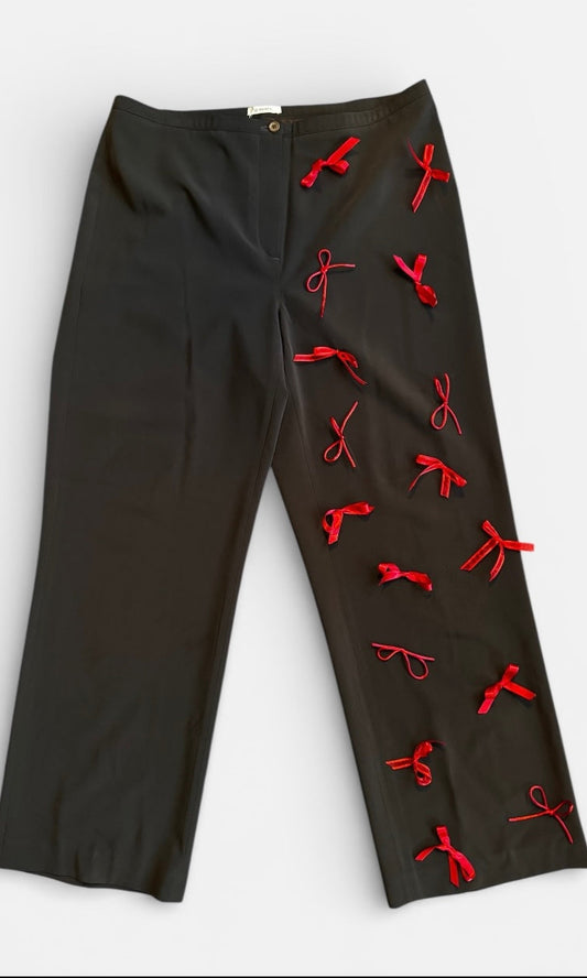 REWORK bruine pantalon met rode strikjes