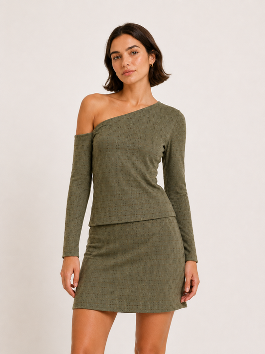 Asymmetrische off-shoulder stretchtop mosgroen