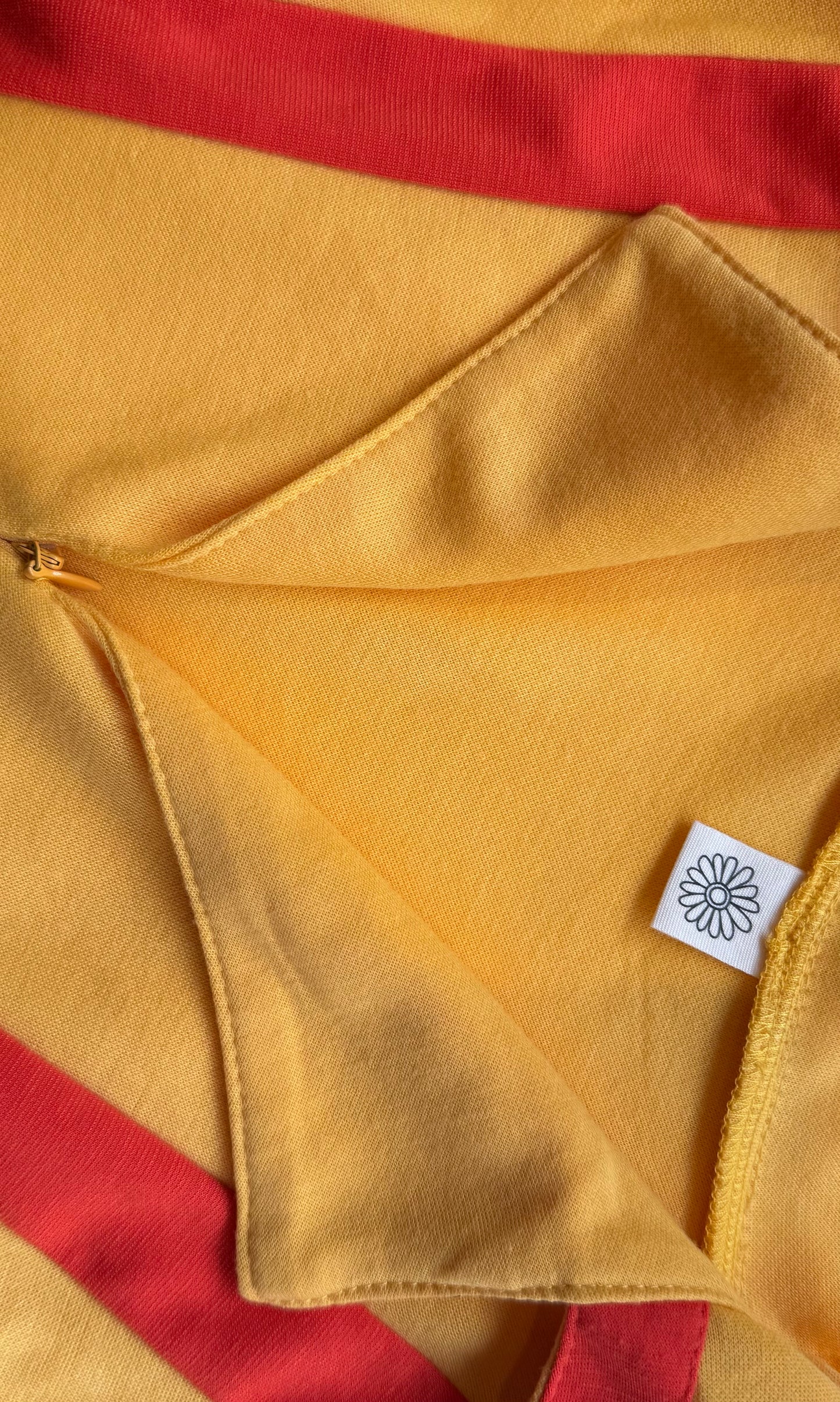 REWORK gele jurk met korte mouw en ritssluiting