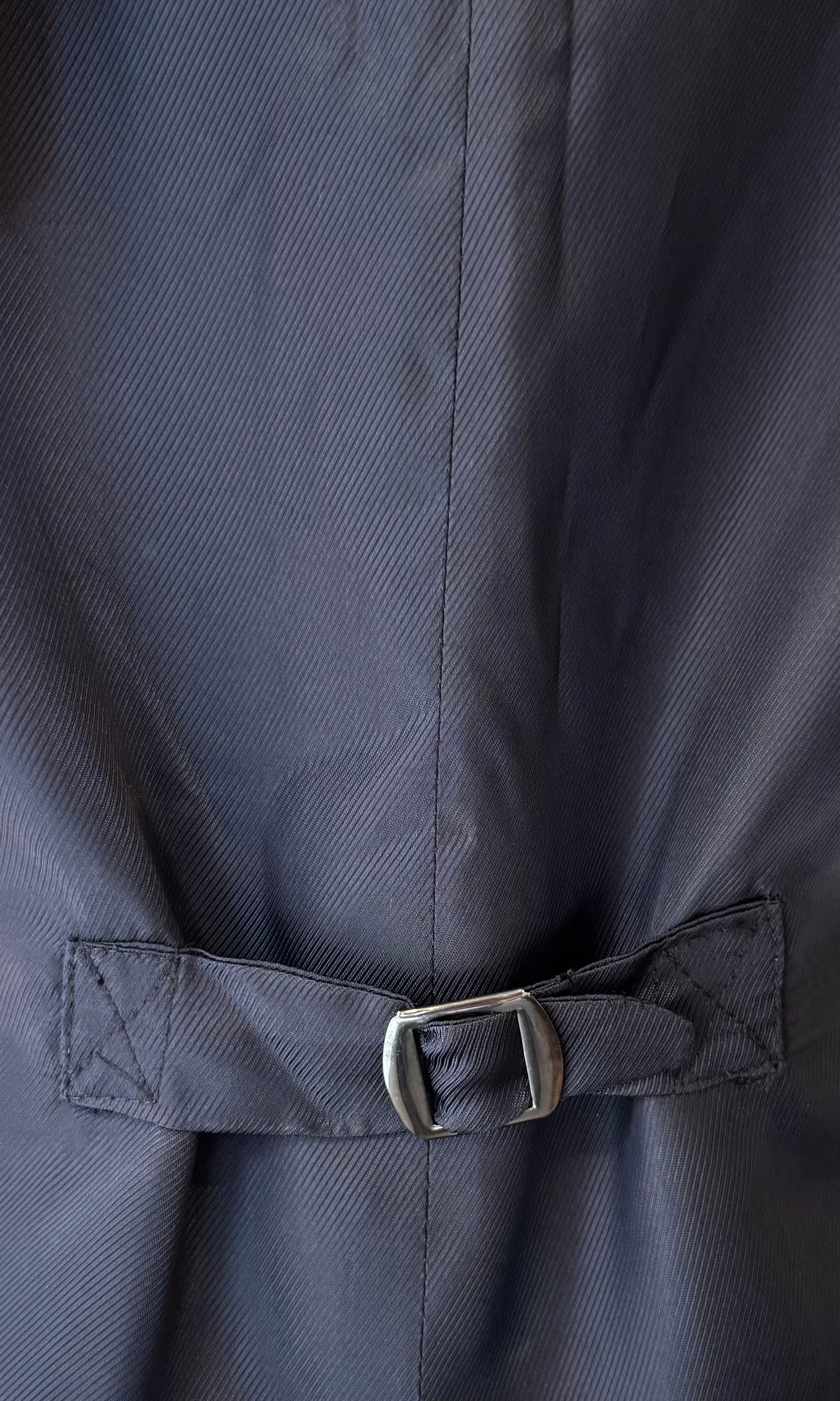 REWORK gilet met stropdas