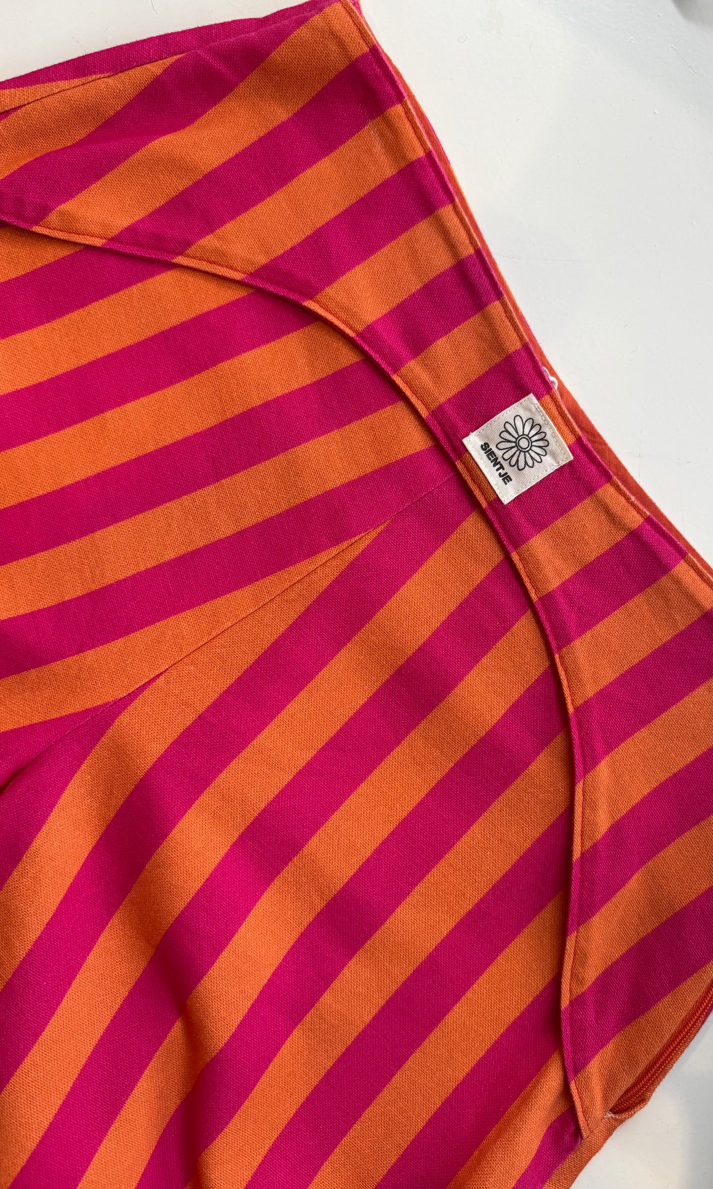 Ballonbroek met overslag detail aan voorkant