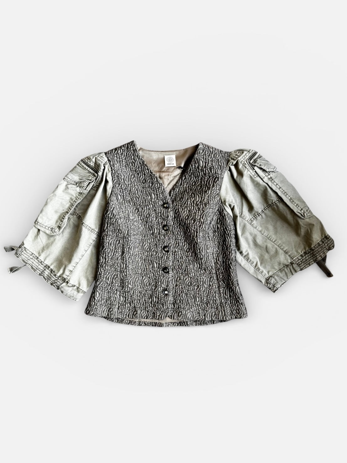 REWORK top met opvallende mouwen