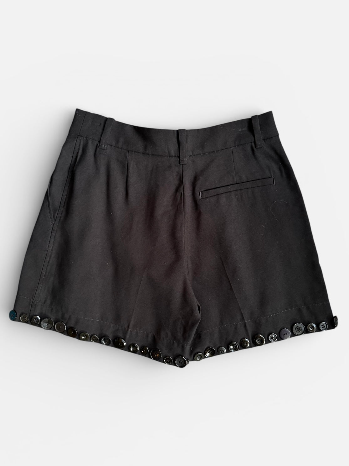 REWORK zwarte short met knoopjes