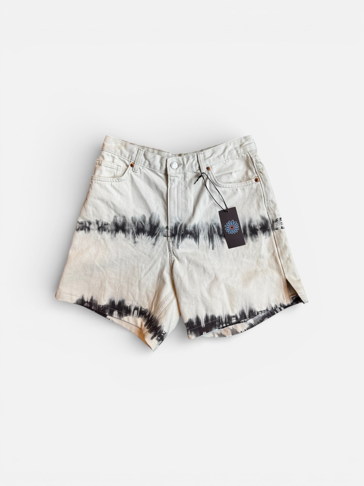 REWORK denim short met splitjes en tiedye effect