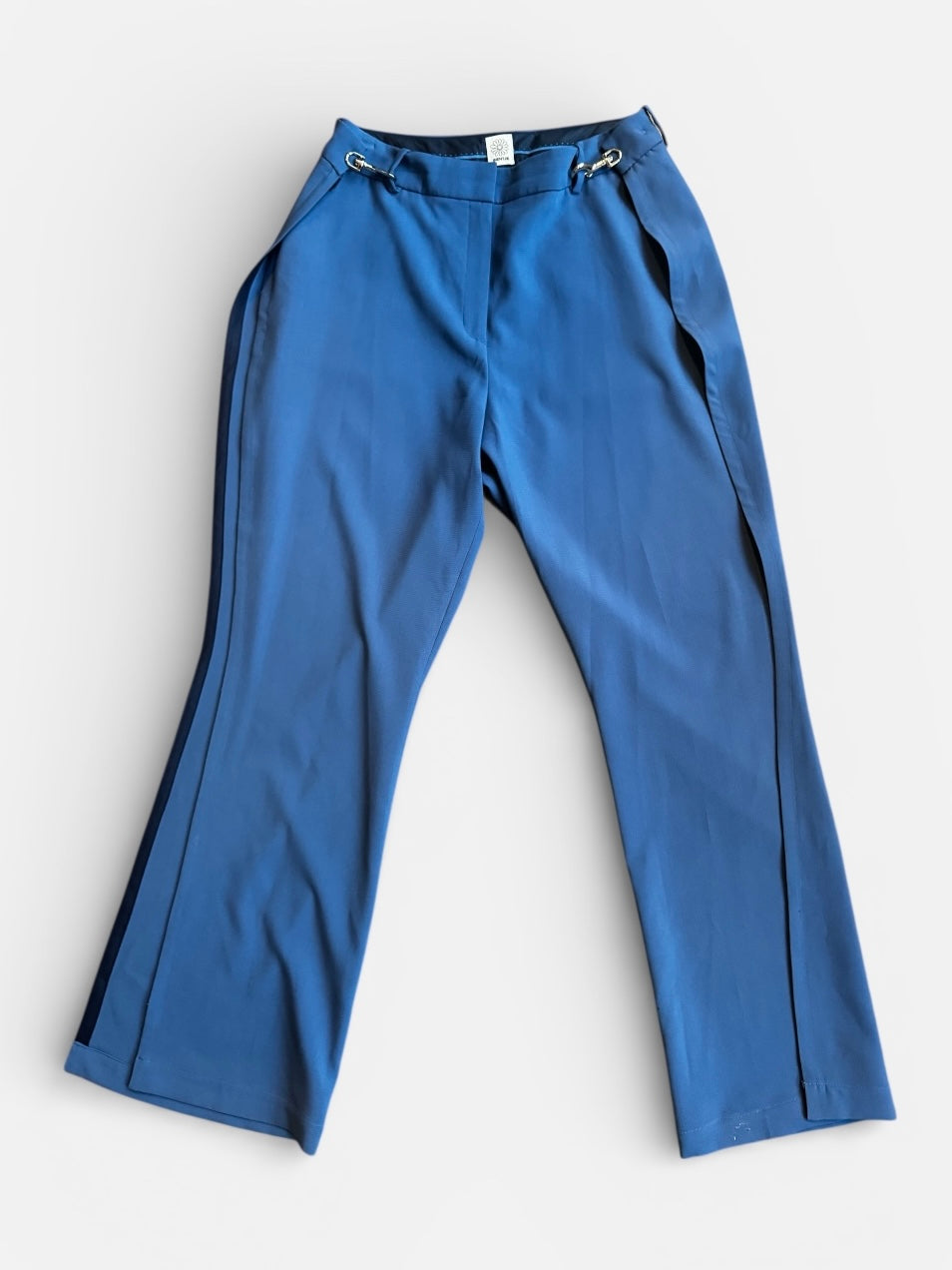 REWORK blauwe pantalon met split en zilveren gespen