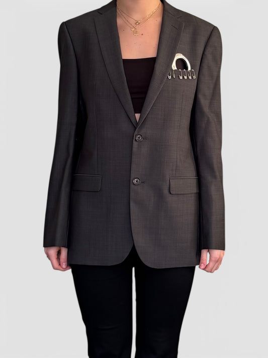 REWORK donkergrijze blazer met gaten en veiligheidsspelden